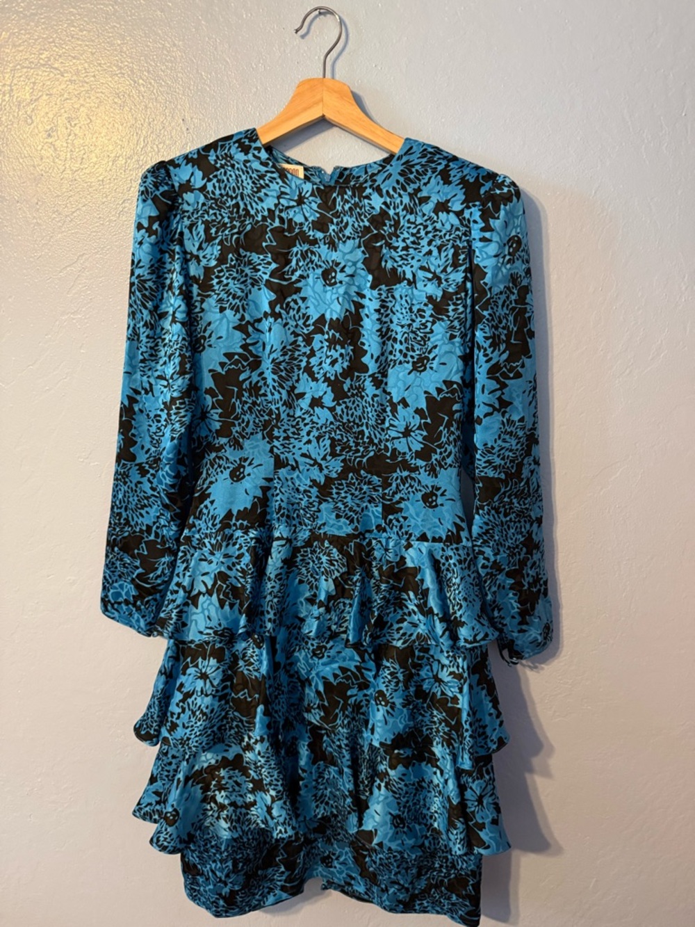 Vintage 80s Maggie London by Jeannene Booher 100% Silk Floral